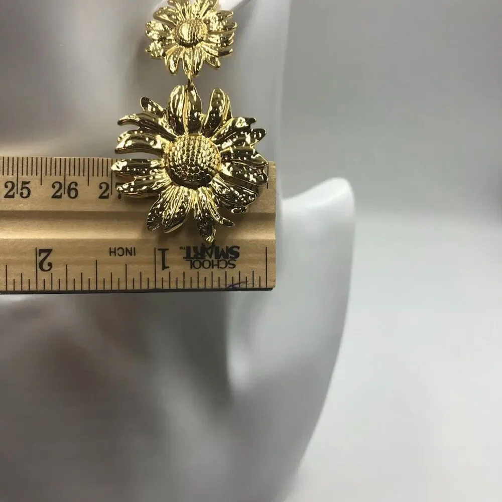 18K Gold Plated Women's Sunflower Pierced Earrings Dangling Bold Floral Chic